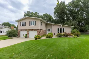 51098 Creek Haven Dr, Elkhart, IN 46514 - Photo 1