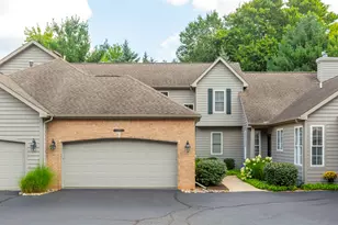 1307 Lake Stream Ct, Mishawaka, IN 46545 - Photo 2