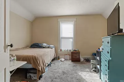 542 W 4th Street, Mishawaka, IN 46544 - Photo 6