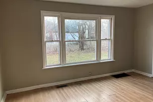 1819 S Scott St, South Bend, IN 46613 - Photo 18