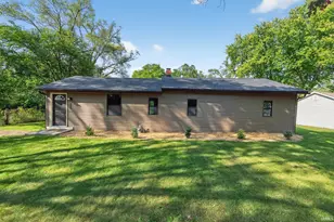 19253 Hamilton St, South Bend, IN 46637 - Photo 1