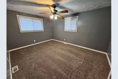 52040 Avanelle Street, Granger, IN 46530 - Photo 6