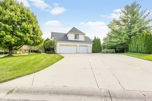 50558 Hollybrook Dr, Granger, IN 46530 - Photo 32