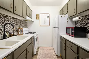 2500 Topsfield Rd, South Bend, IN 46614 - Photo 6