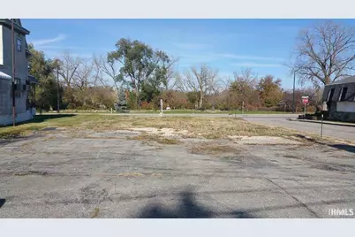 1213 W Lincolnway, Mishawaka, IN 46544 - Photo 1