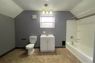 317 Studebaker St, South Bend, IN 46628 - Photo 20