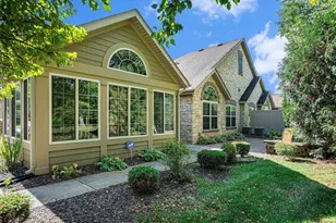 912 Dublin Dr, Mishawaka, IN 46545 - Photo 1