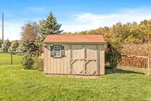 22153 Northwood Hills Blvd, South Bend, IN 46628 - Photo 34