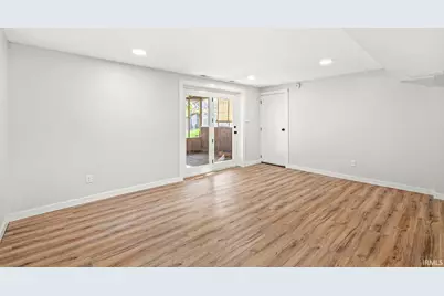 24278 Elmhurst Drive, Elkhart, IN 46517 - Photo 20