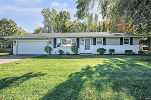 1222 Berkshire Dr, South Bend, IN 46614 - Photo 1