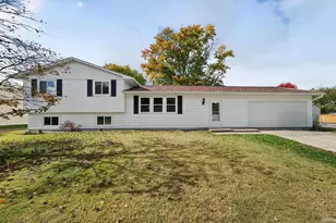 1403 Cantondale Ln, Mishawaka, IN 46544 - Photo 1