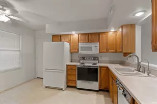 5725 Aberdeen Ct, South Bend, IN 46614 - Photo 4