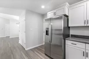 5428 Raleigh Dr, South Bend, IN 46614 - Photo 10