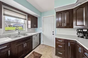 17746 Hartman St, South Bend, IN 46614 - Photo 10