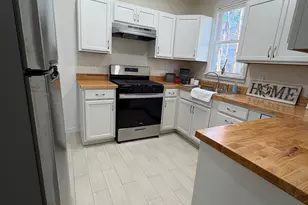 1013 E Fairview Ave, South Bend, IN 46614 - Photo 8
