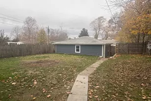 1013 E Fairview Ave, South Bend, IN 46614 - Photo 24