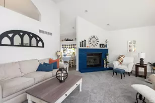 60020 Scott St, South Bend, IN 46614 - Photo 4