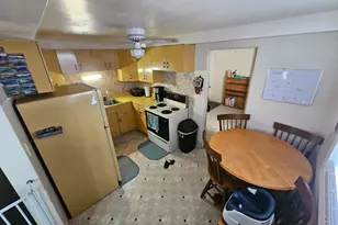 2237 Hollywood Pl St, South Bend, IN 46616 - Photo 6