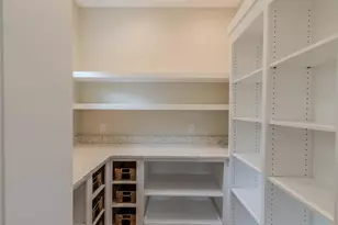 21242 Hallton Dr, Bristol, IN 46507 - Photo 10