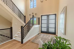 21242 Hallton Dr, Bristol, IN 46507 - Photo 4