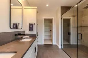 21242 Hallton Dr, Bristol, IN 46507 - Photo 16