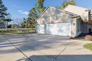 51635 Fox Pointe Ln, Granger, IN 46530 - Photo 30