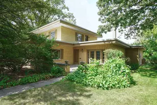 2001 E Jefferson Blvd, South Bend, IN 46617 - Photo 2