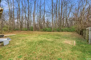 2512 Emerson Forest Pkwy, South Bend, IN 46614 - Photo 30