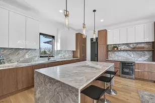 14766 Saleem Ct, Granger, IN 46530 - Photo 8