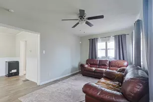 930 S 34th St, South Bend, IN 46615 - Photo 6