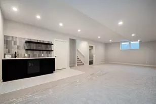 21610 Golden Maple Ct, South Bend, IN 46628 - Photo 30