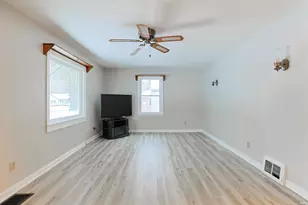 140 Oakside Ave, Mishawaka, IN 46544 - Photo 4