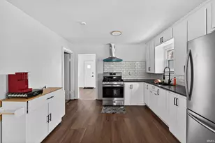 19801 Greenacre St, South Bend, IN 46637 - Photo 14