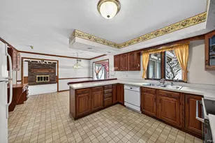 51293 Golfview Ct, Granger, IN 46530 - Photo 16