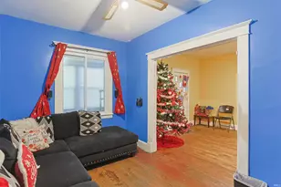 1534 Dunham St, South Bend, IN 46619 - Photo 4