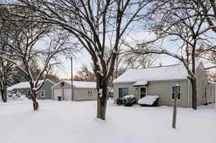 51651 Hollyhock Rd, South Bend, IN 46637 - Photo 2