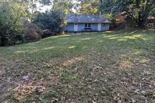 1327 Northlea Dr, South Bend, IN 46628 - Photo 16