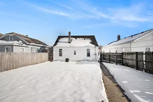 205 N Middleboro Ave, Mishawaka, IN 46544 - Photo 18