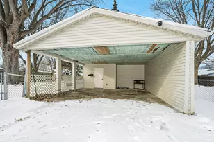 1801 Winston Dr, South Bend, IN 46635 - Photo 16