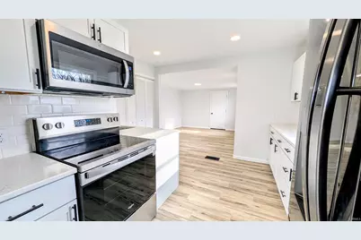 3610 S Saint Joseph Street, South Bend, IN 46614 - Photo 8