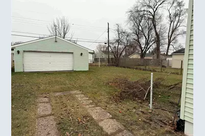 212 N Gladstone Avenue, South Bend, IN 46619 - Photo 2