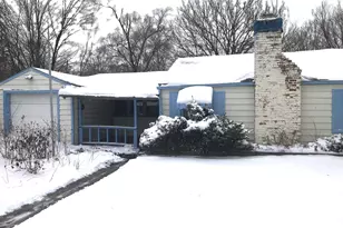 2405 Woodmont Dr, South Bend, IN 46614 - Photo 1