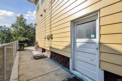 437 E Beardsley Avenue, Elkhart, IN 46514 - Photo 24