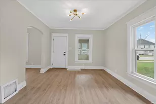 1434 E 4th St, Mishawaka, IN 46544 - Photo 6