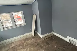 319 Kunstman Ct, South Bend, IN 46601 - Photo 8