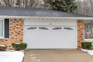 821 Greenmount Ct, Mishawaka, IN 46544 - Photo 6