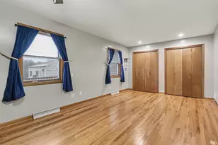 1122 Sussex Dr, South Bend, IN 46628 - Photo 4