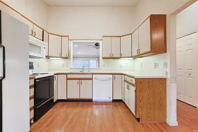 626 Rivers Edge Court, Mishawaka, IN 46545 - Photo 10