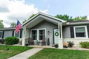 1365 E Riding Mall Dr, South Bend, IN 46614 - Photo 1