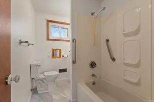 19151 Dresden Dr, South Bend, IN 46637 - Photo 20